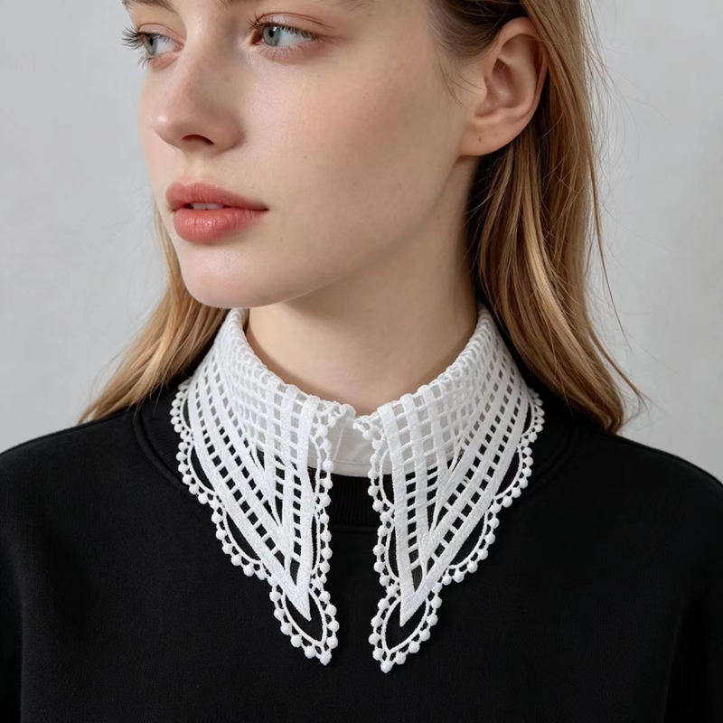 Lady White Ruffled False Colla - Embroidery A ulasan dan harga